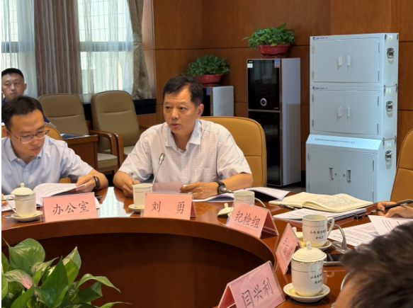 省住房城乡建设厅召开办公会议 邀请行业协会专家参与行政决策2